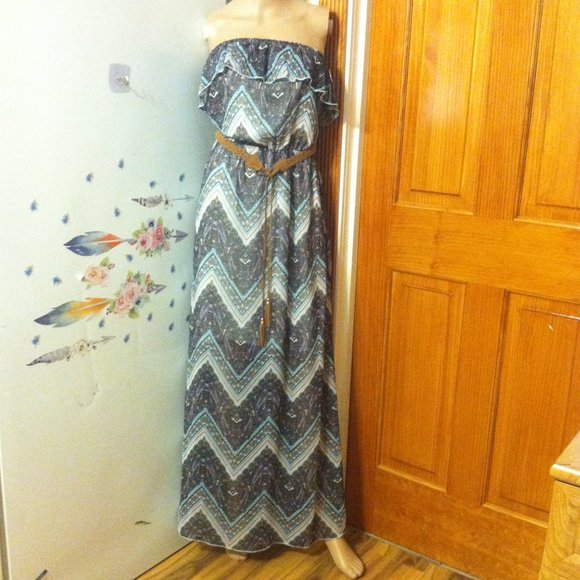 No Boundaries Maxi Dress Paisley pattern - Picture 1 of 9